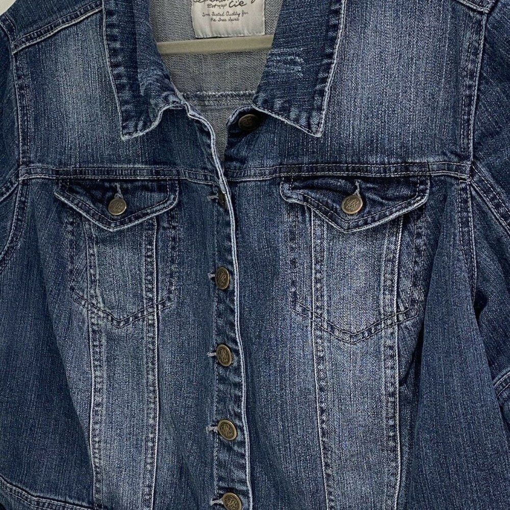 American Rag Cie Distressed Cropped Denim Jacket - Picture 5 of 12